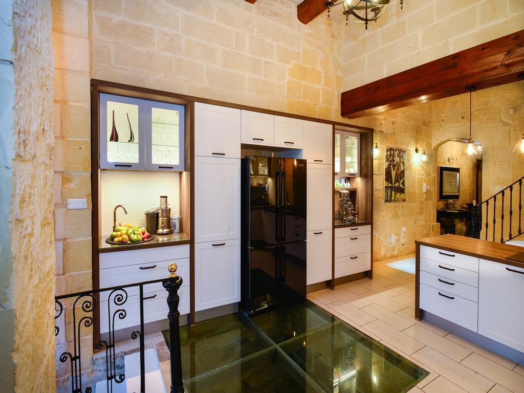 Julesy'S Bnb Cospicua Esterno foto