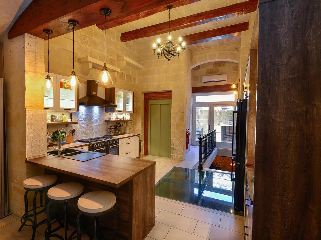 Julesy'S Bnb Cospicua Esterno foto