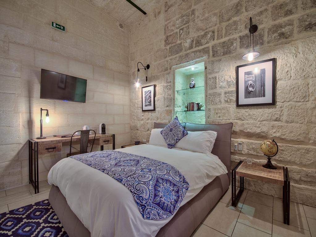 Julesy'S Bnb Cospicua Esterno foto