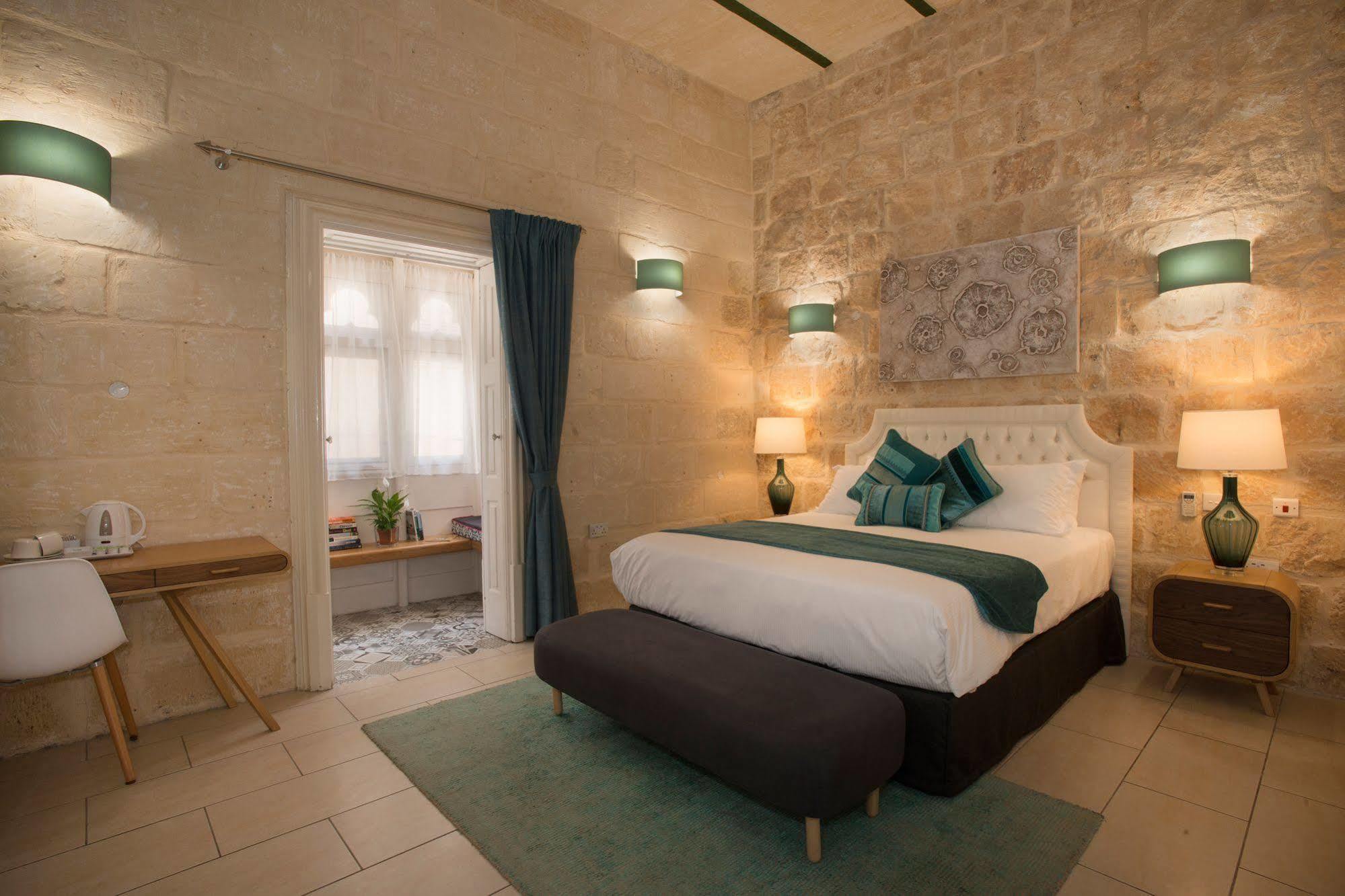 Julesy'S Bnb Cospicua Esterno foto