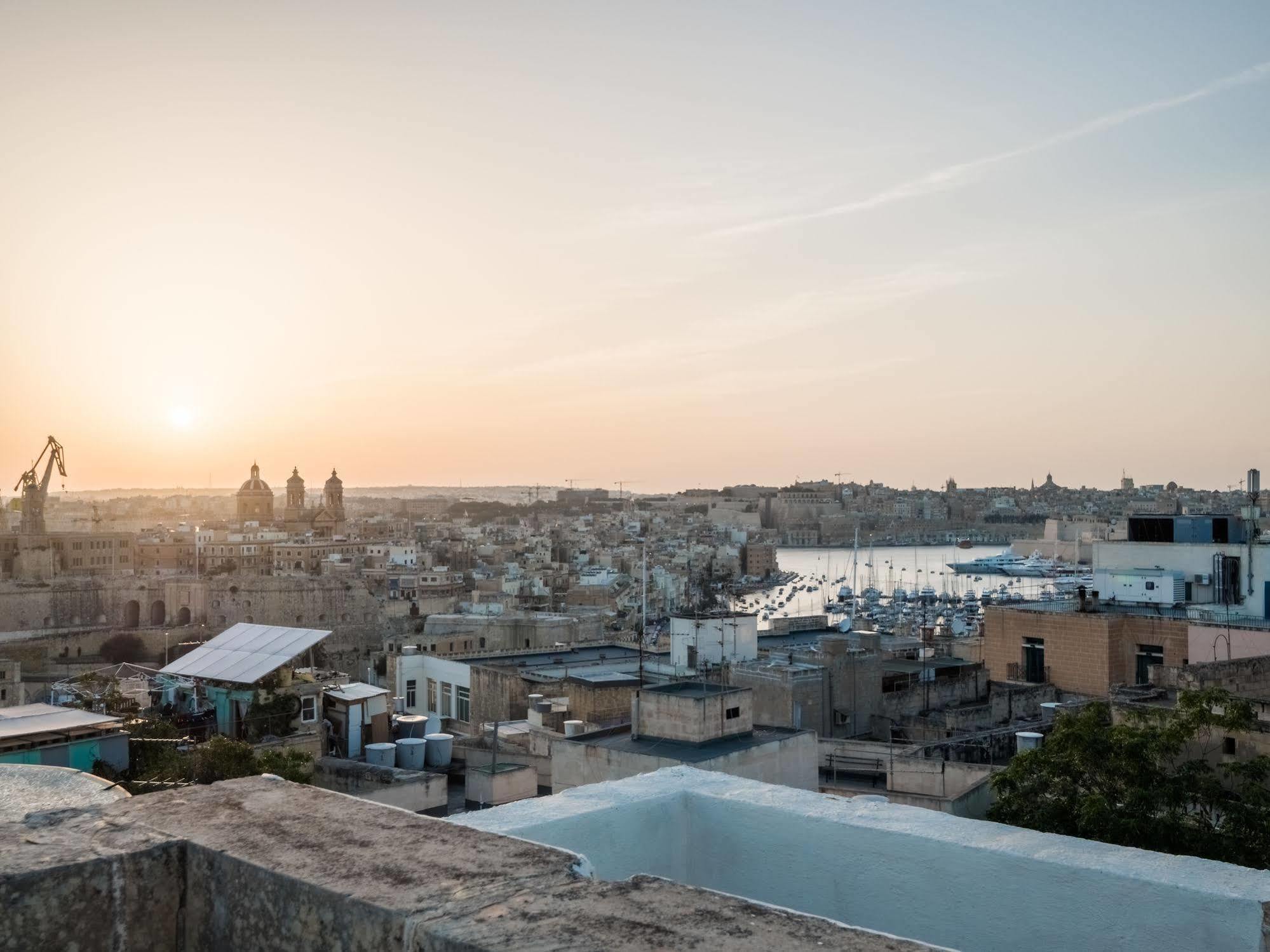 Julesy'S Bnb Cospicua Esterno foto