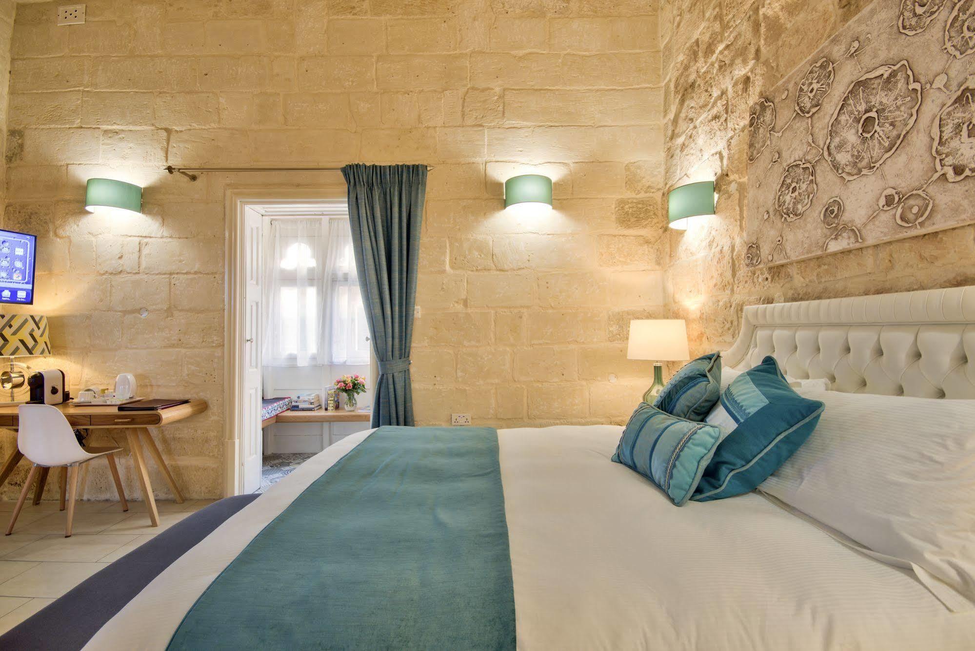 Julesy'S Bnb Cospicua Esterno foto