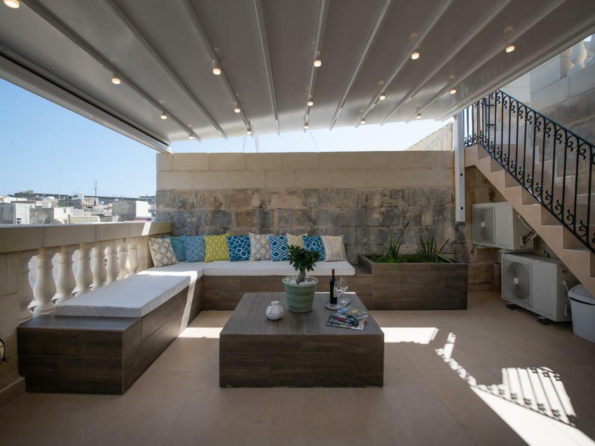 Julesy'S Bnb Cospicua Esterno foto